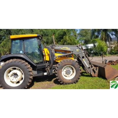 Valtra BM100 com concha