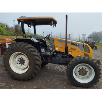 Valtra A750 - 2011 - REVISADO REPASSE